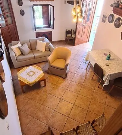 Traditional House * Skyros